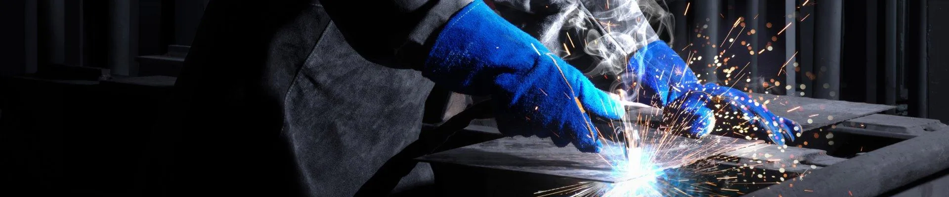 PASSIONEN SITTER I SVETSFOGARNA